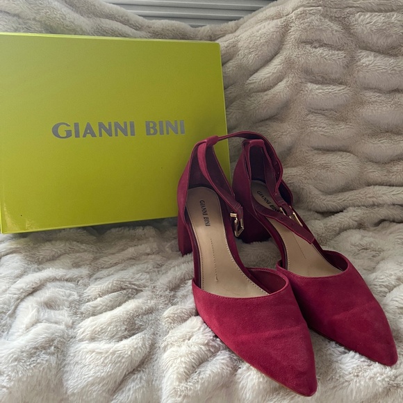 Gianni Bini Lexah Burgundy Shoe - Picture 1 of 7
